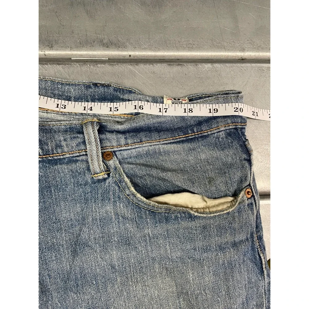 Levis 541 White Oak Denim Jeans Mens 40x32 Blue Light Medium Wash Denim Athletic